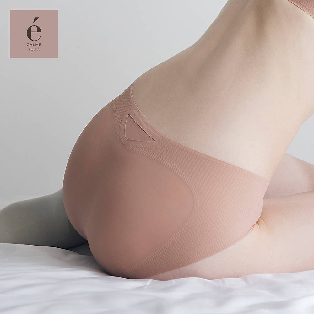 [SEAMLESS] Hip-up half shorts